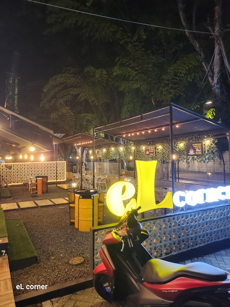 el corner - 4