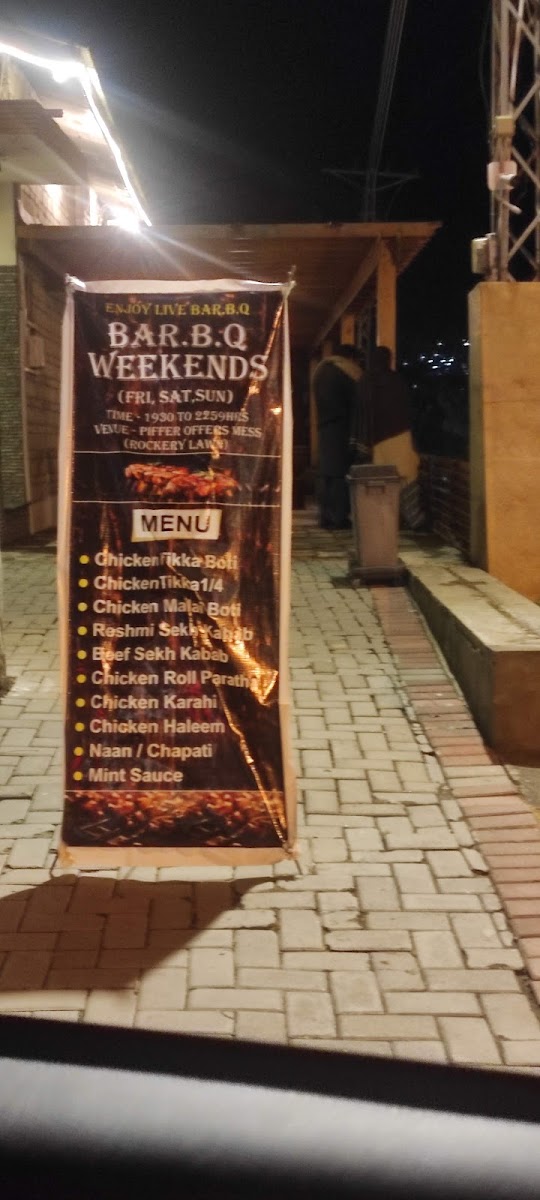 Piffers Arena: Coffee Shop - 6