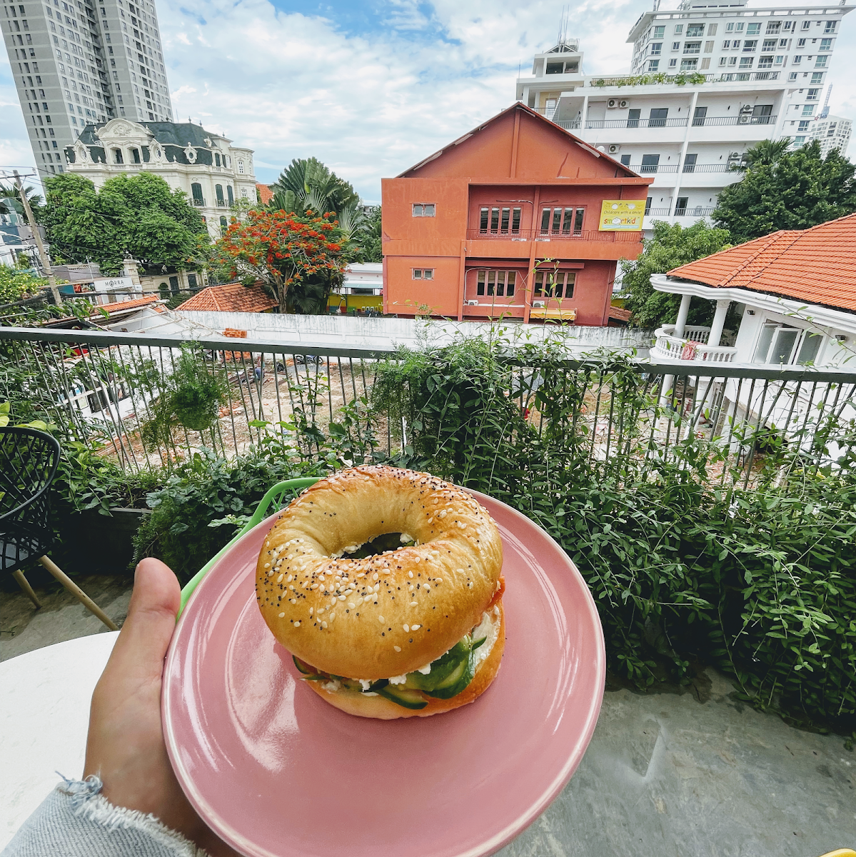 Dark Kitchen Eatery & Wine - 5