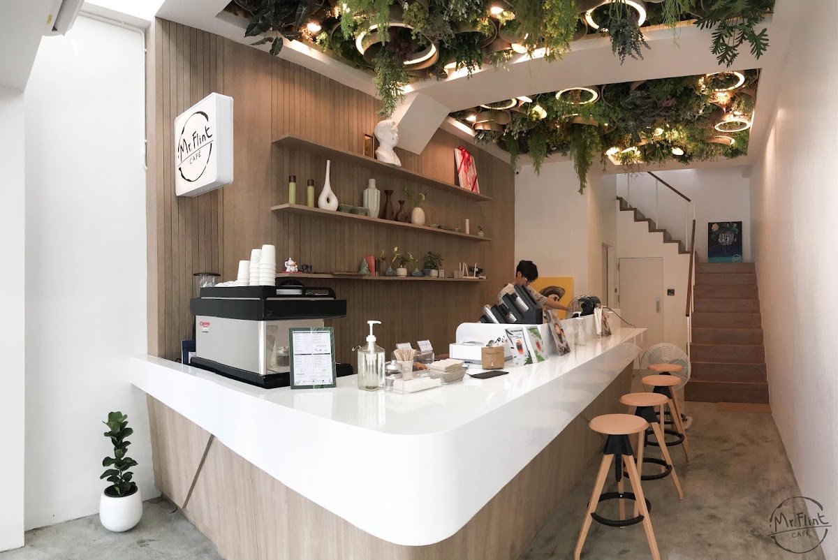 Mr.Flint cafe