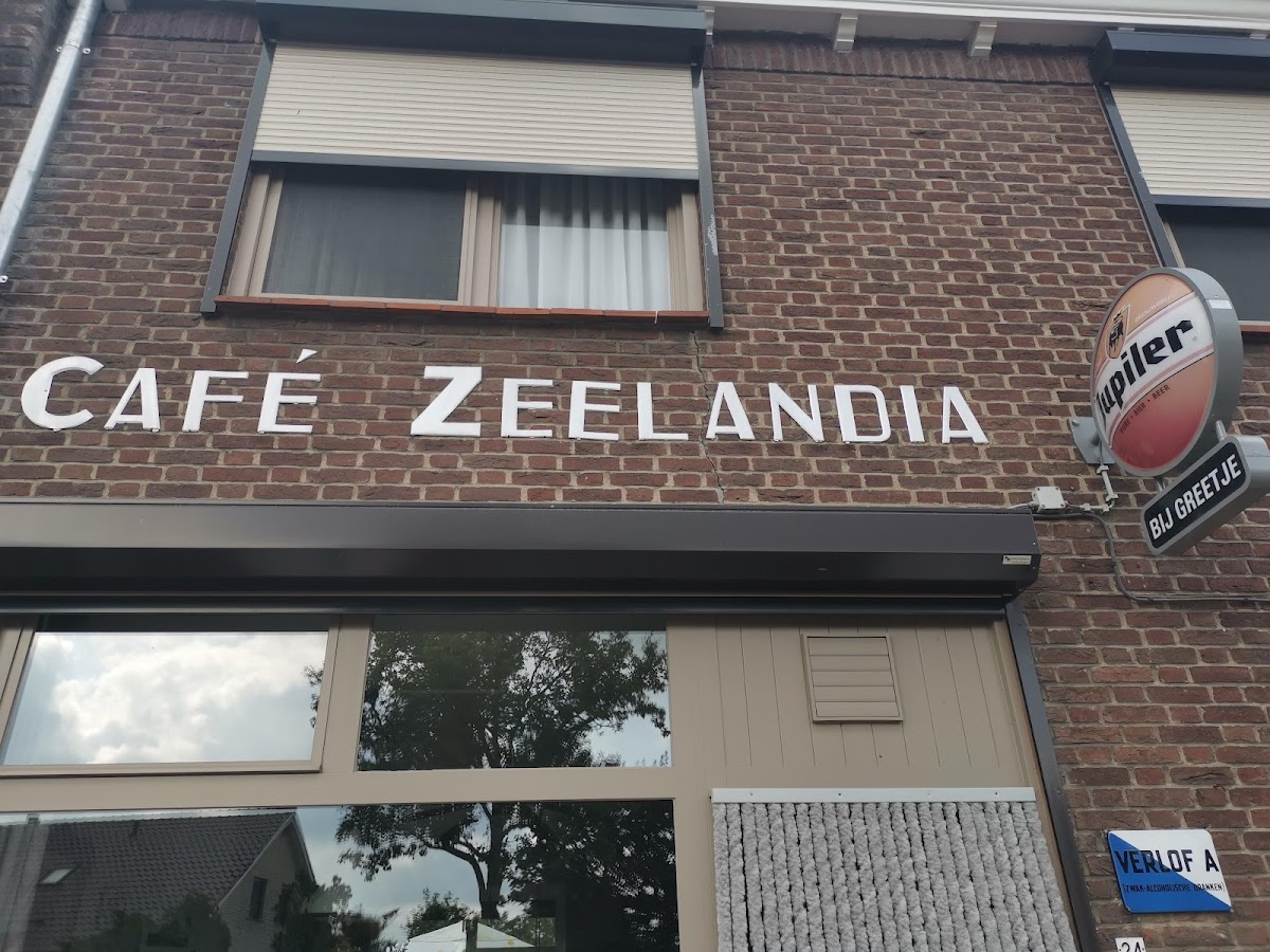 Cafe Zeelandia - 3