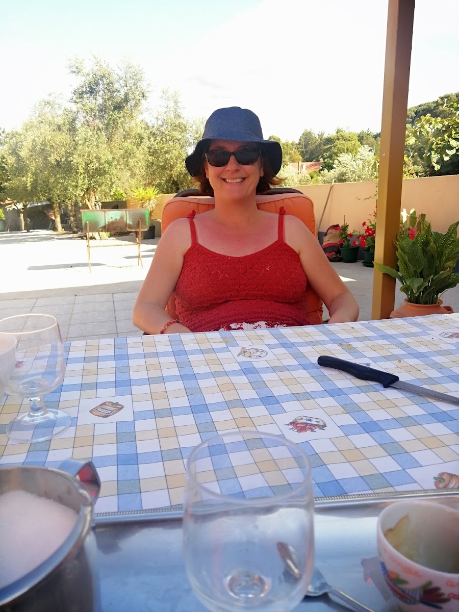 Café e mini mercado 'O Ferro'