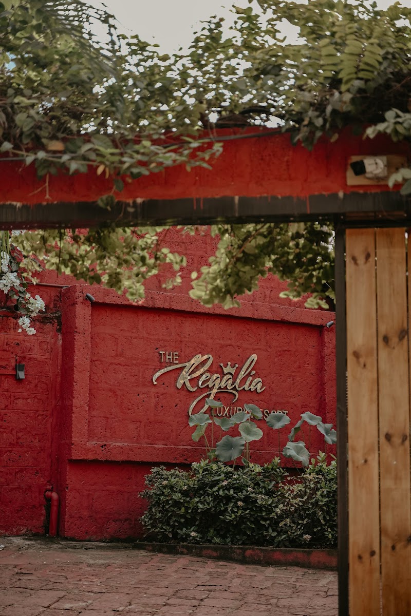 Monarch Lounge & Restaurant