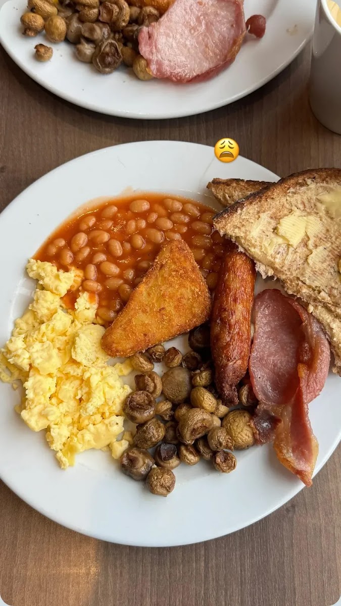 Dunnes Stores Café - 3