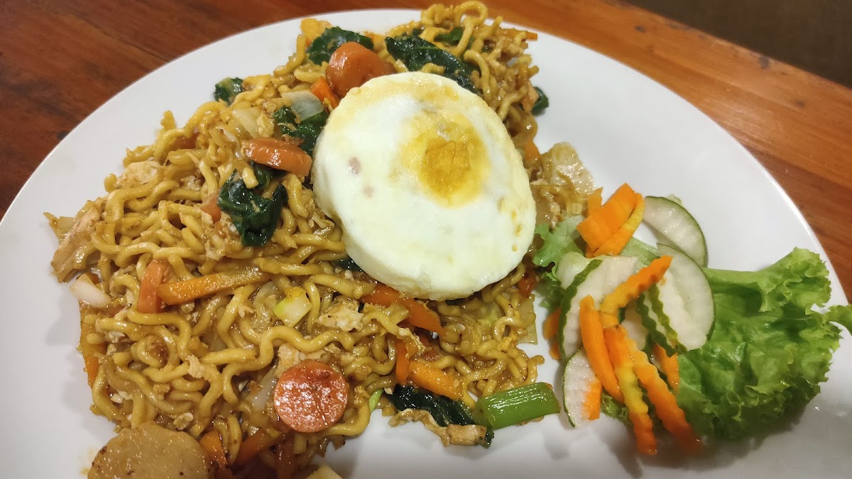 JJ SKY VIEW - Cafe n Eatery - 8