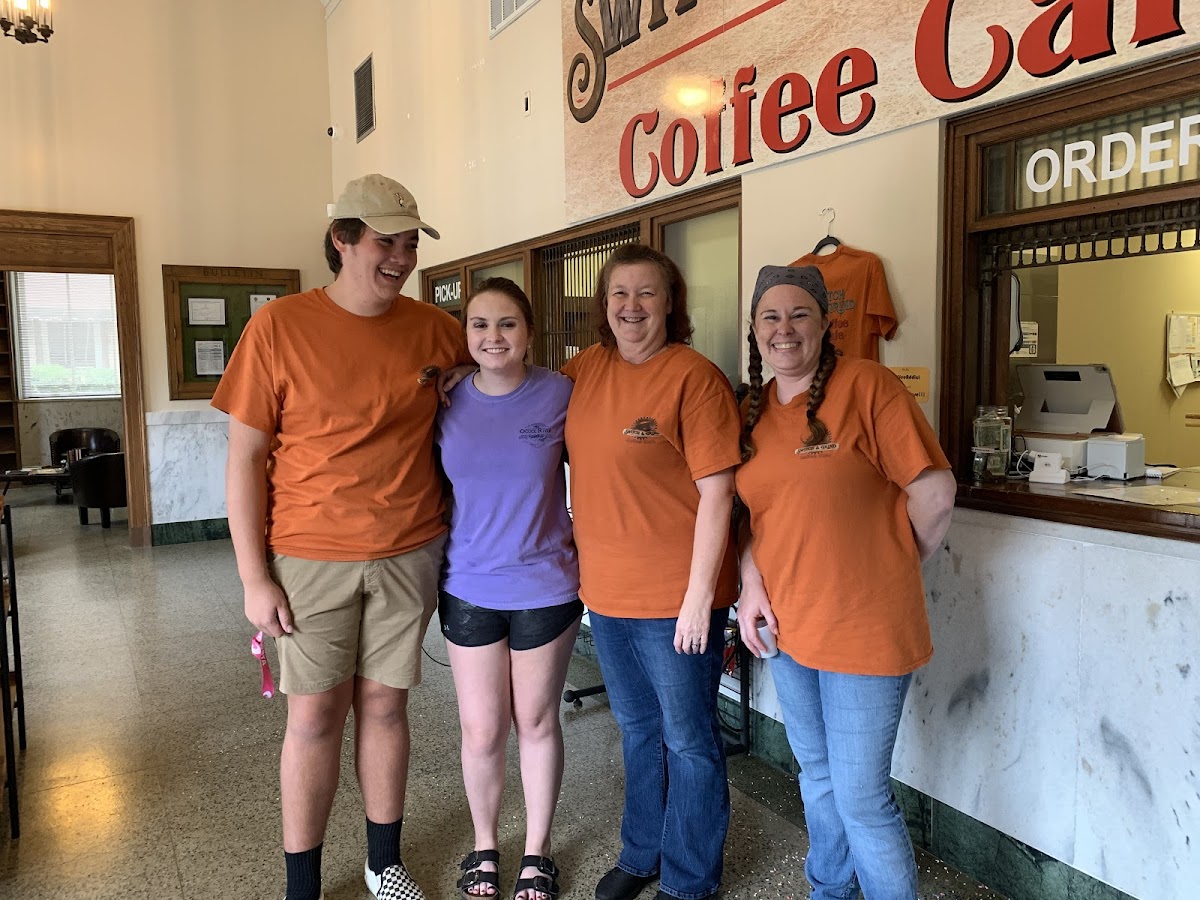 Switch & Grind Coffee Cafe - 6