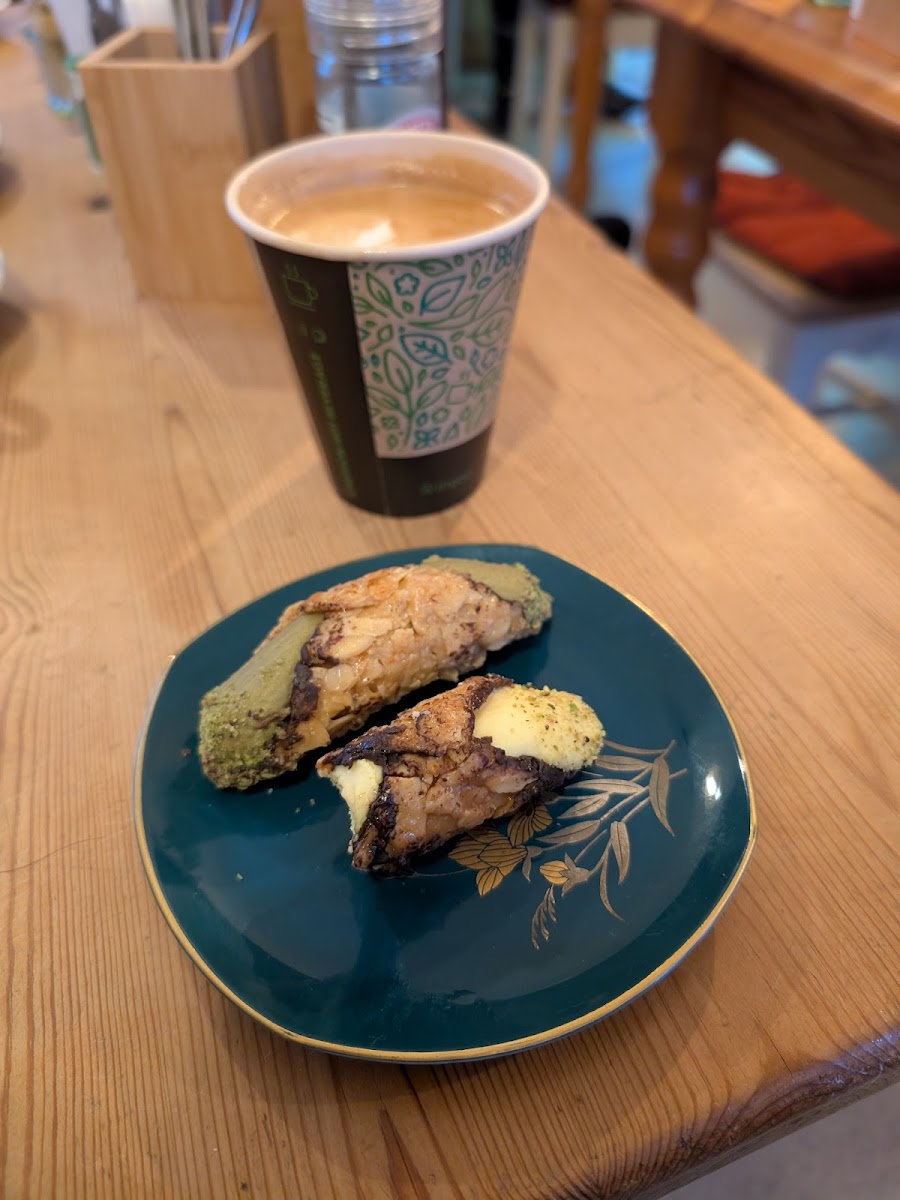 The View Coffee Shop Milton Abbas Dorset - 10