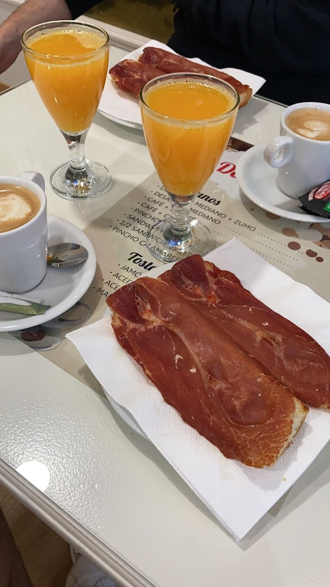 Cafe Bar Donato's - 5