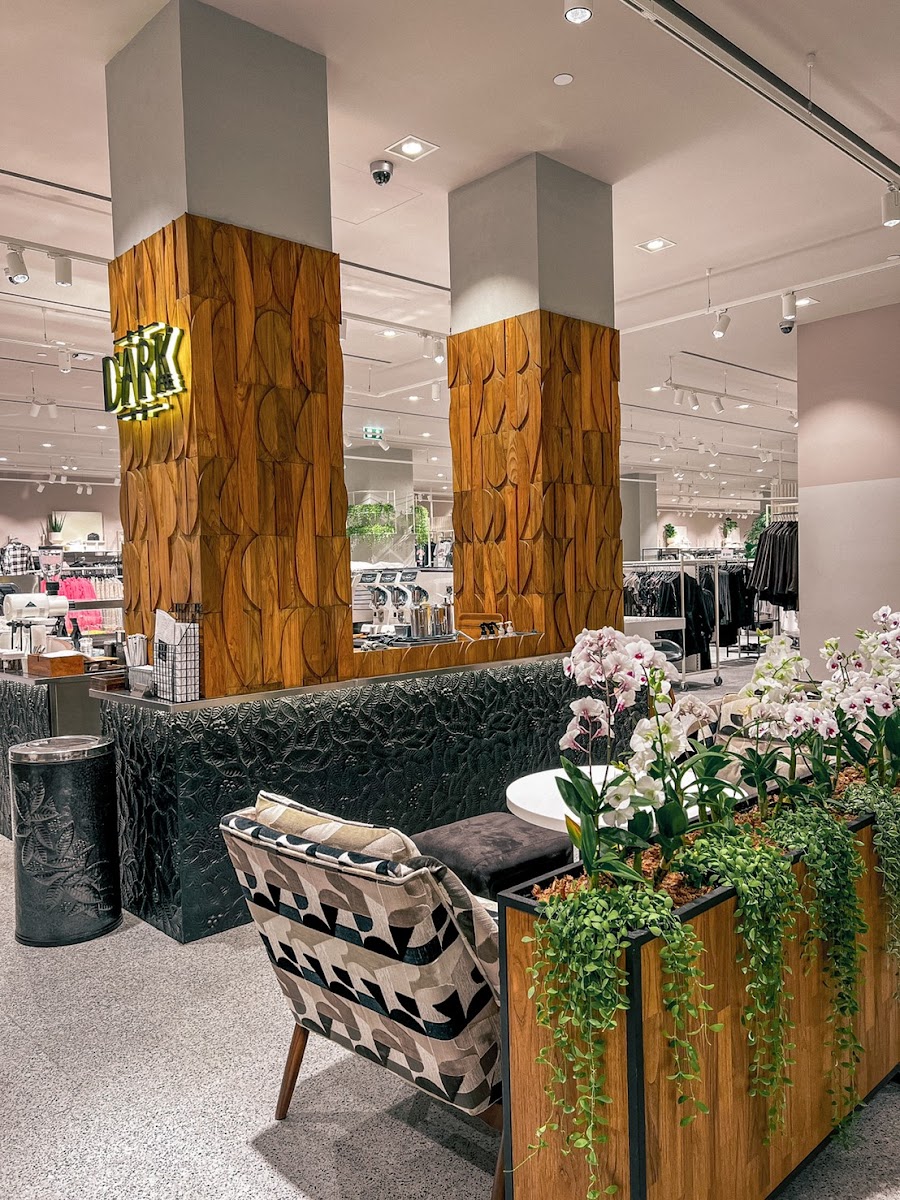 D'ARK H&M Home Central World