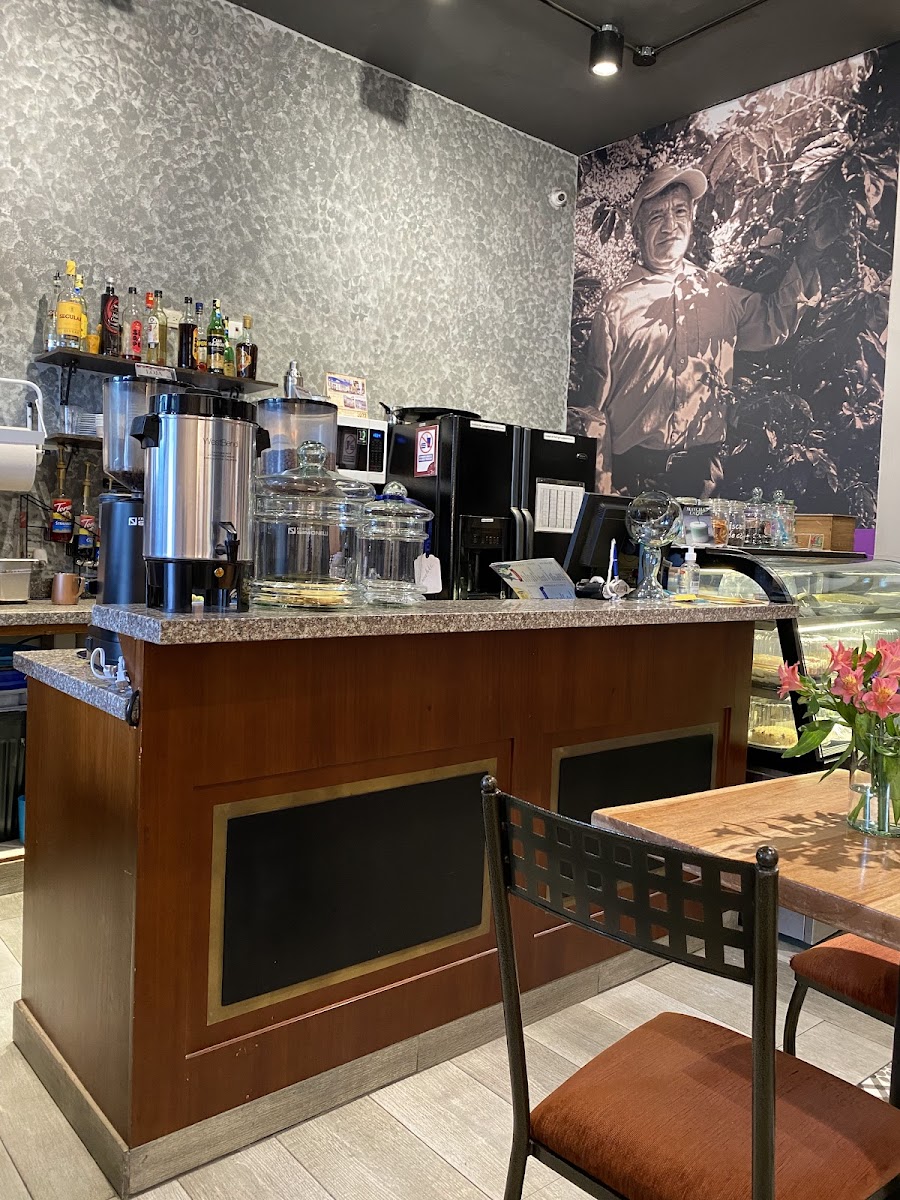 7 Campanarios CAFÉ DE ECUADOR