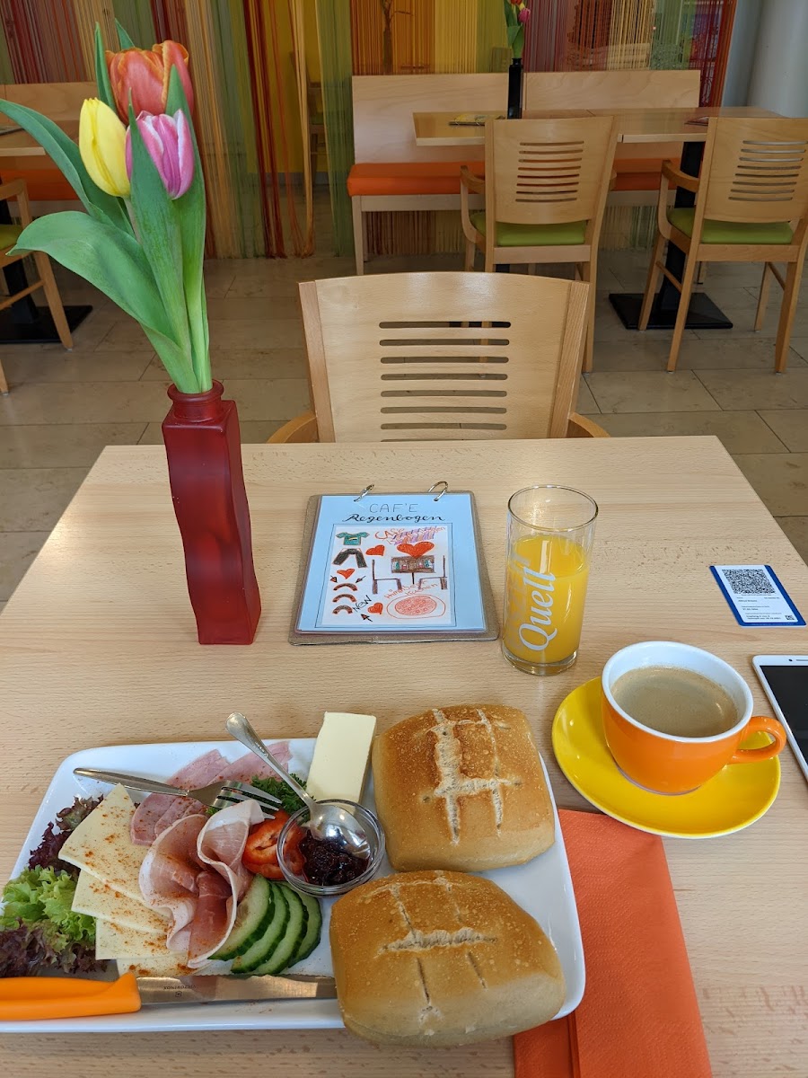 Café Regenbogen - 6