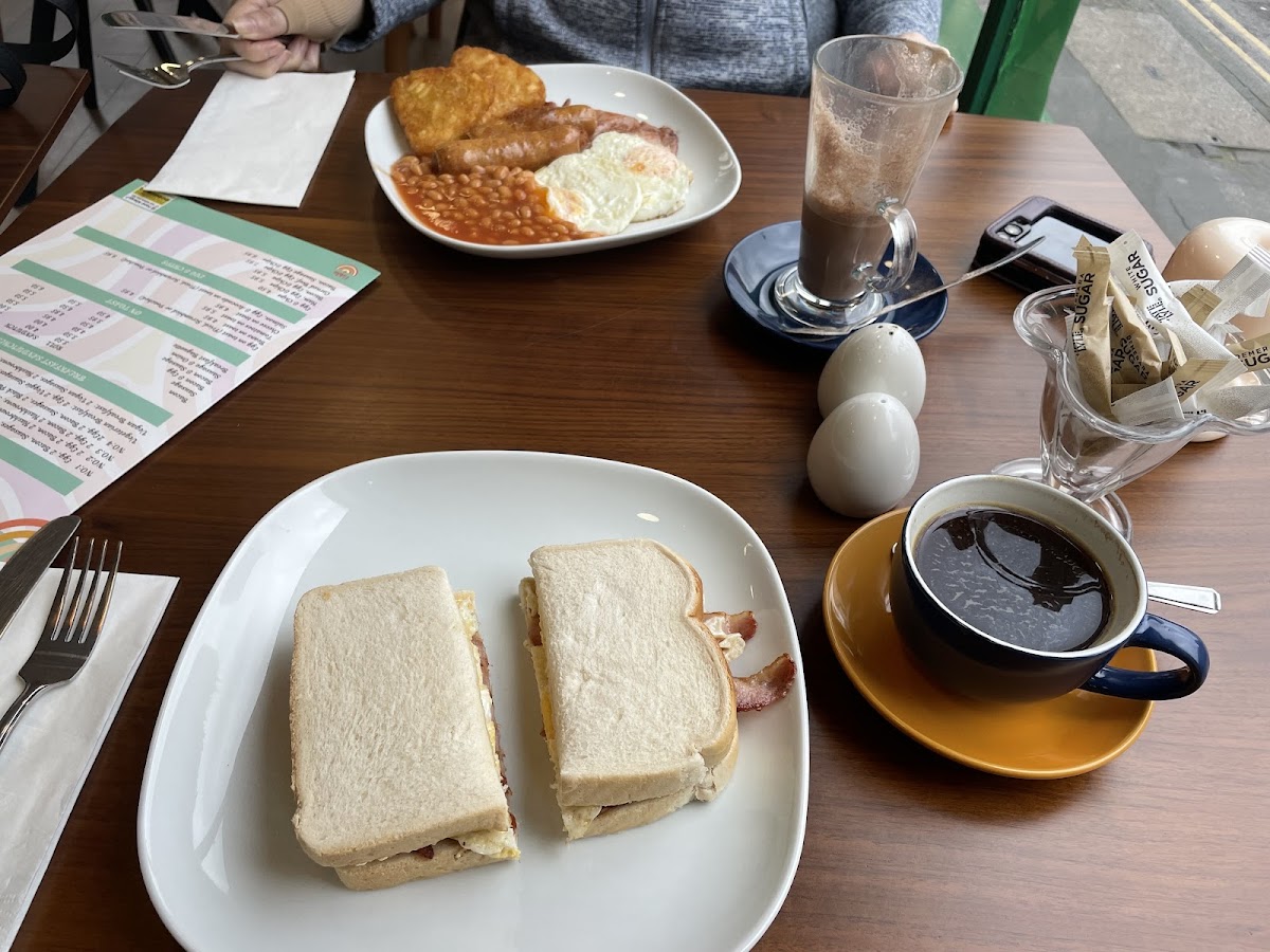 Edda Cafe & Bistro - 8
