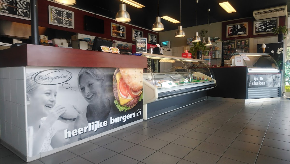 Snackbar @ The Corner