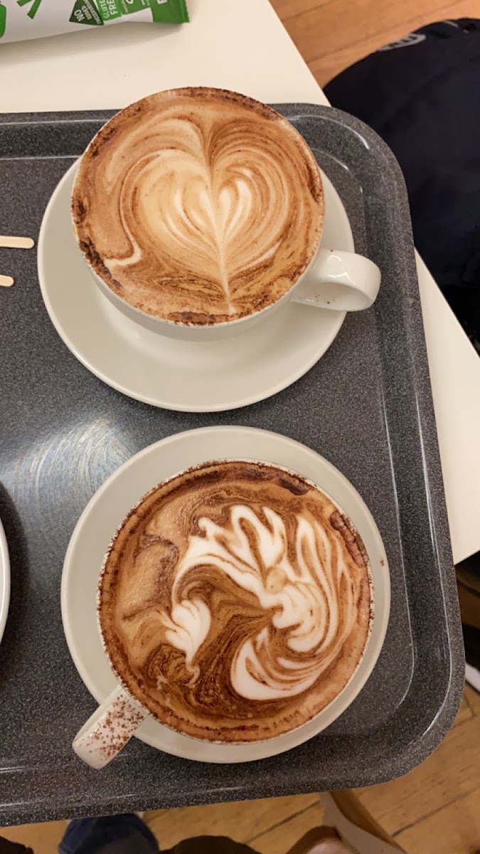 Benugo Cafe - 5