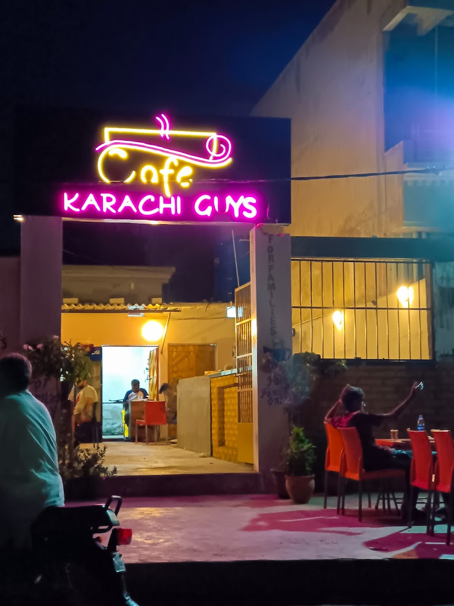 Cafe Karachi Guys