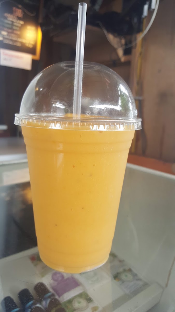 Kalapana Smoothie Shack - 5