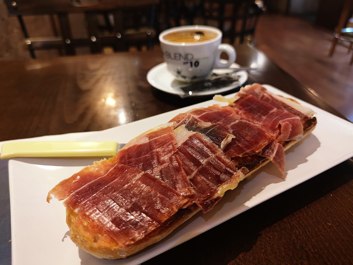 Cafeteria Faraón - 10