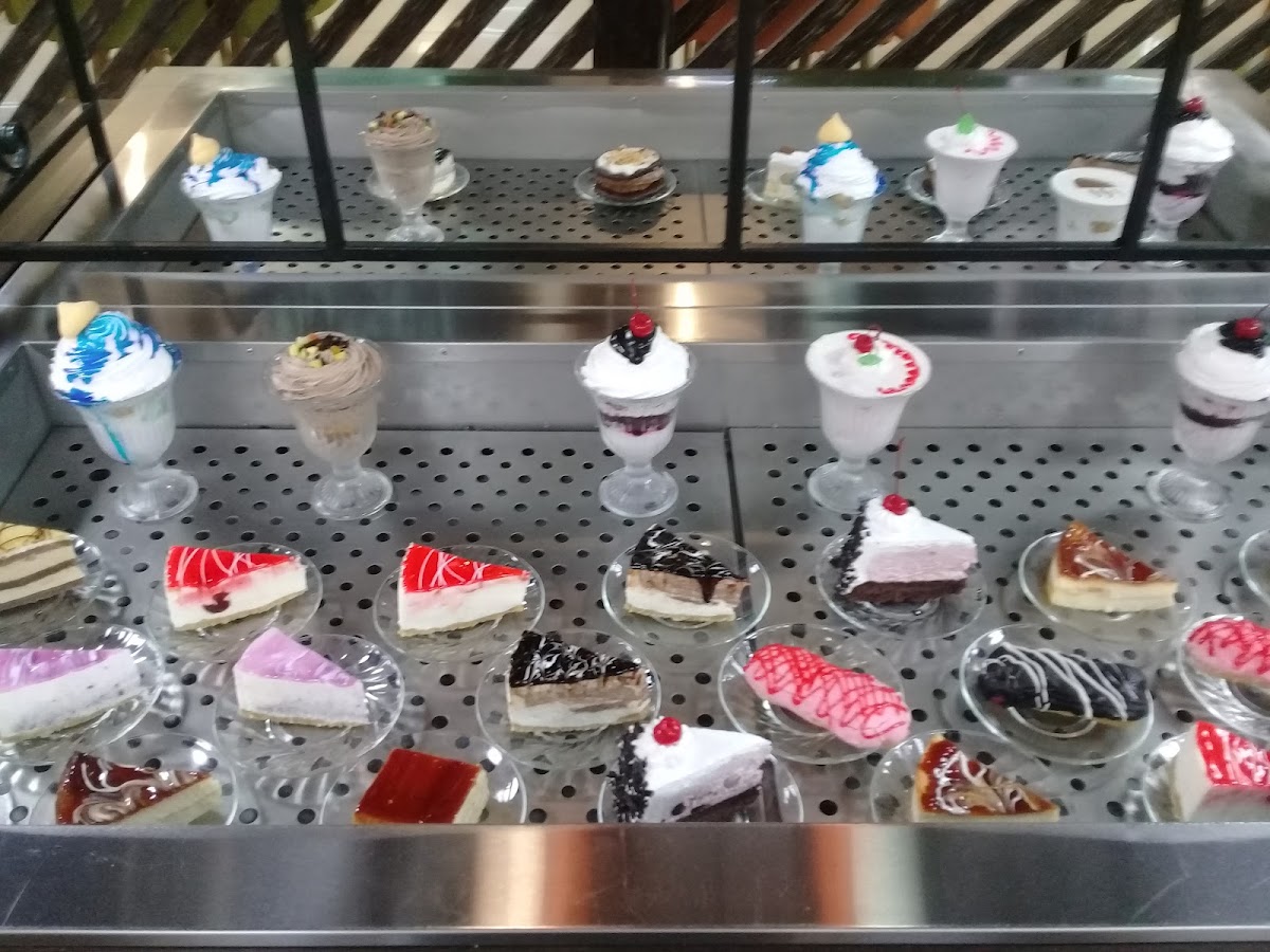 Kafe 'Oranzhevyy Gus' '