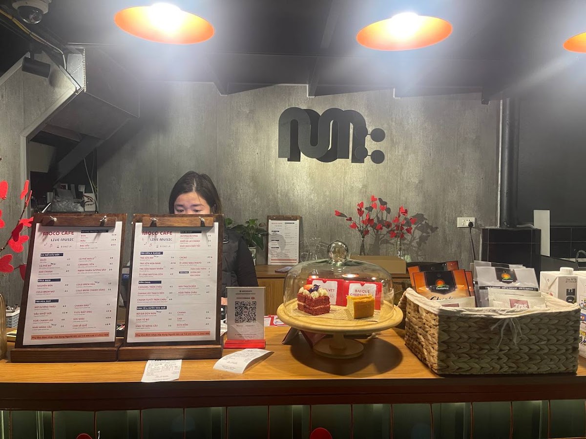 MOCO Cafe - 4