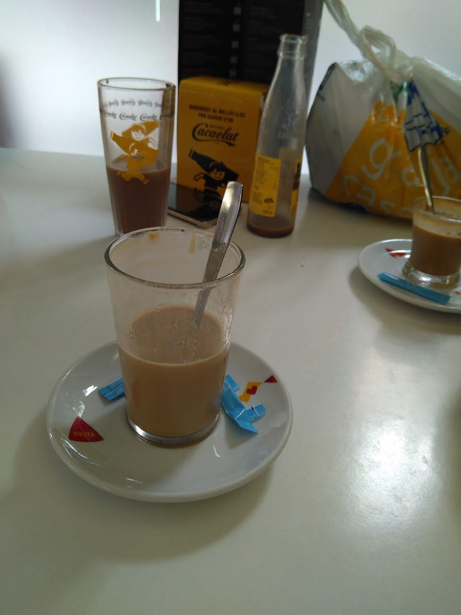 Cafeteria Monturiol - 5