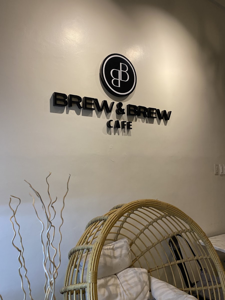 Brew & Brew Cafe - 3