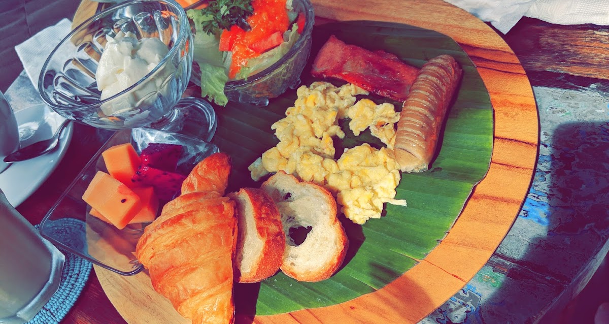 Cafe Chakra Bali - 7