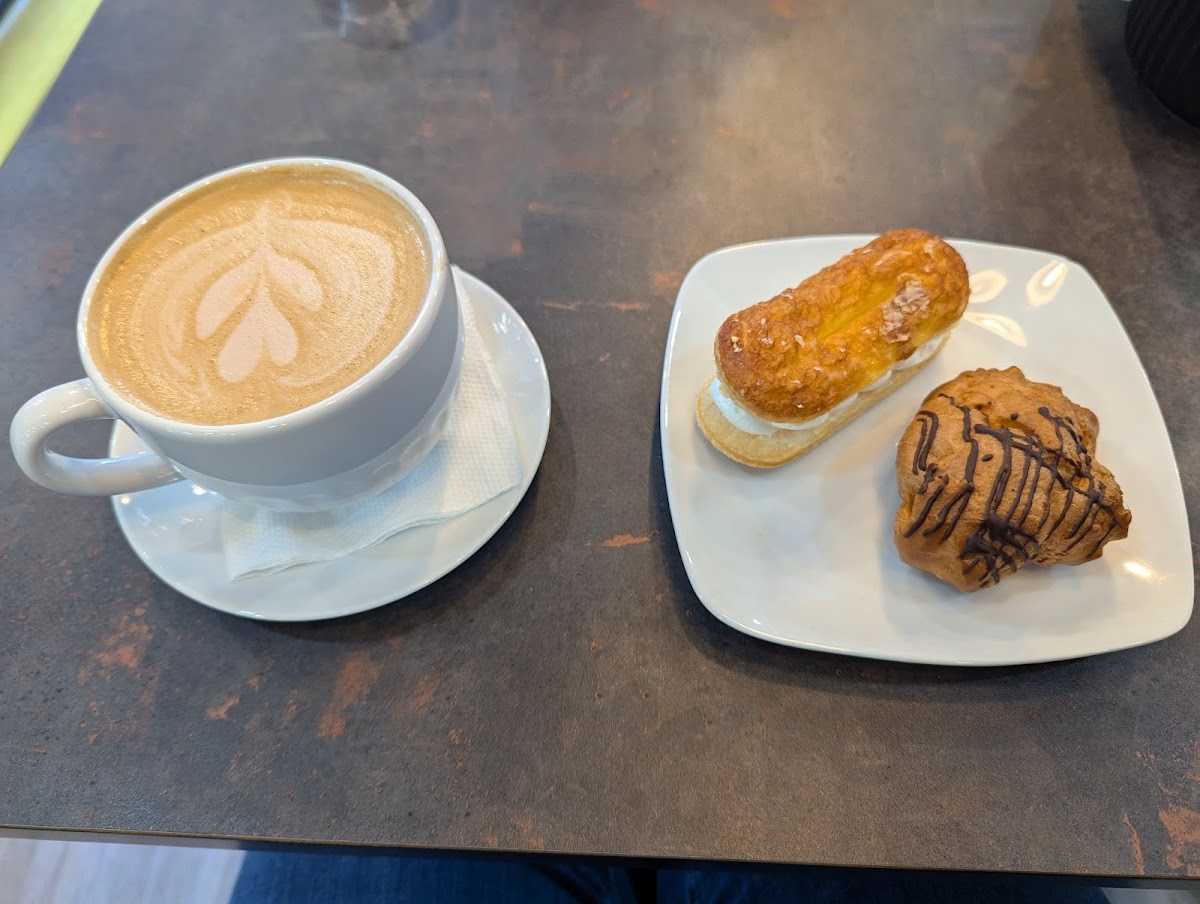 Vanilla cafe Bakery - 8