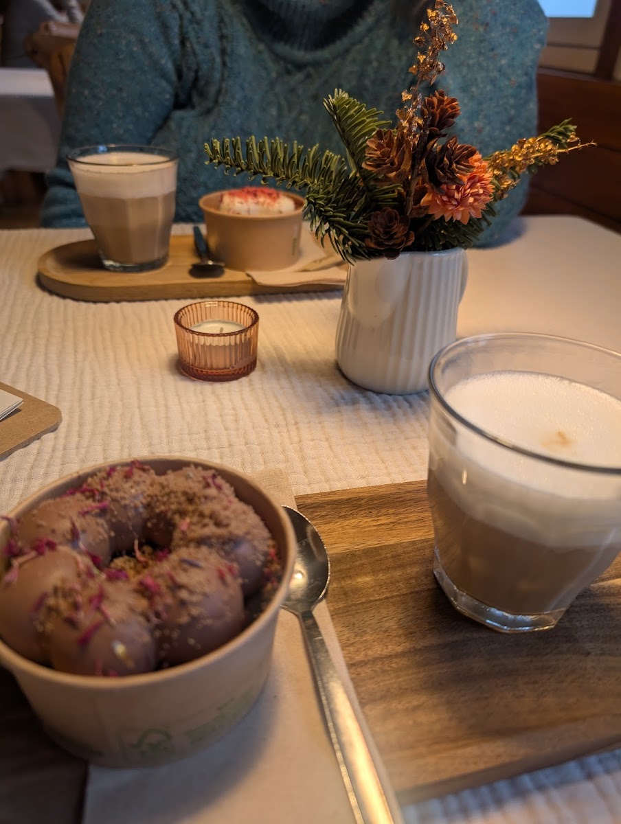 Café Lebensgefühl Jaclyn Grom - 8