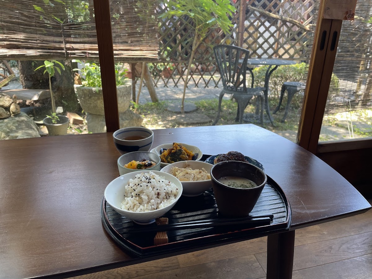 Shōjin Cafe Waka - 9