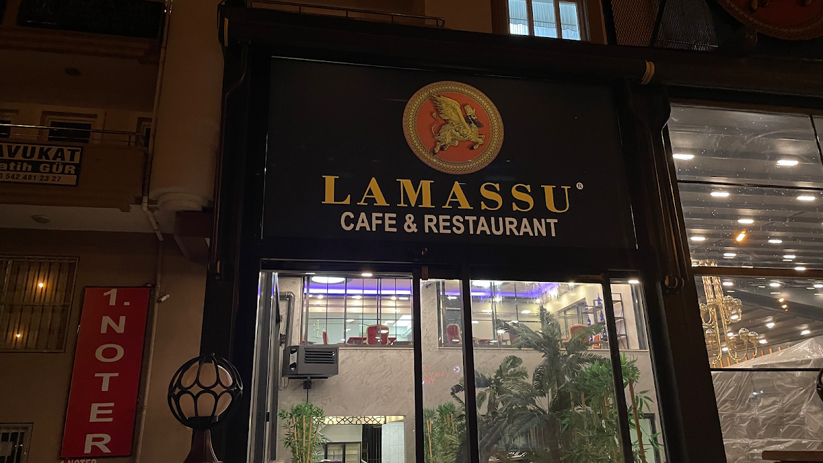 LAMASSU CAFE RESTAURANT