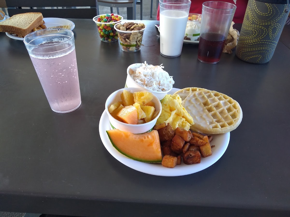 Aloha Lani Cafeteria - 5