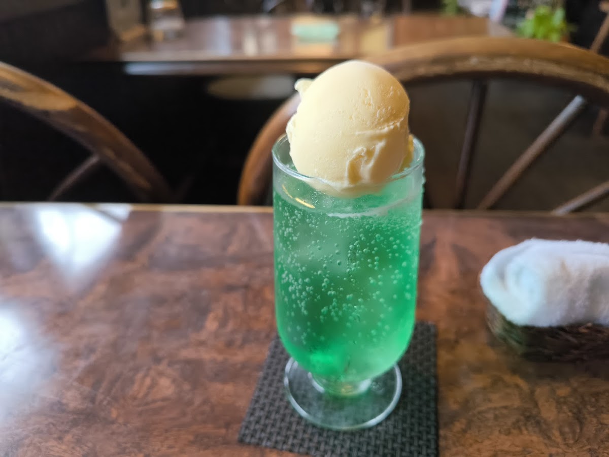 Cafe Mori no Bench - 3