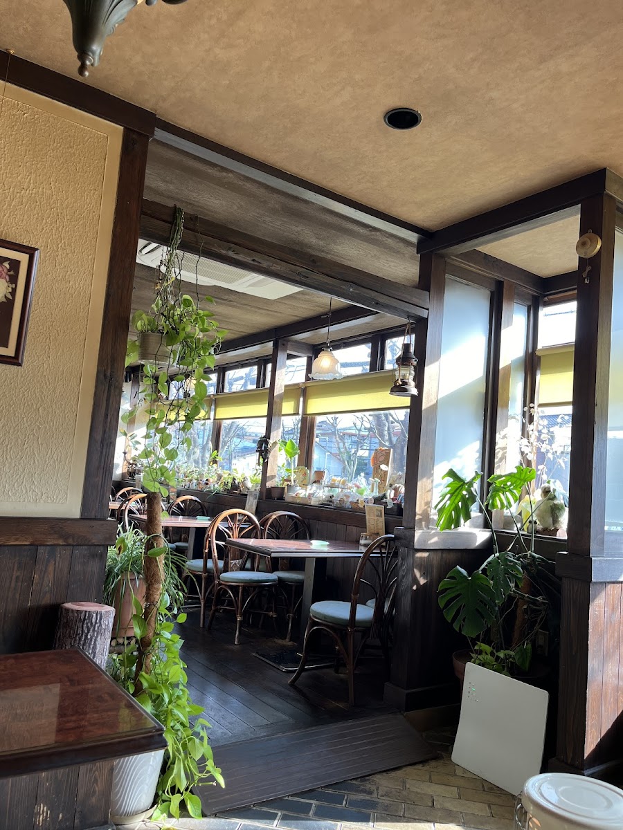 Cafe Mori no Bench - 4