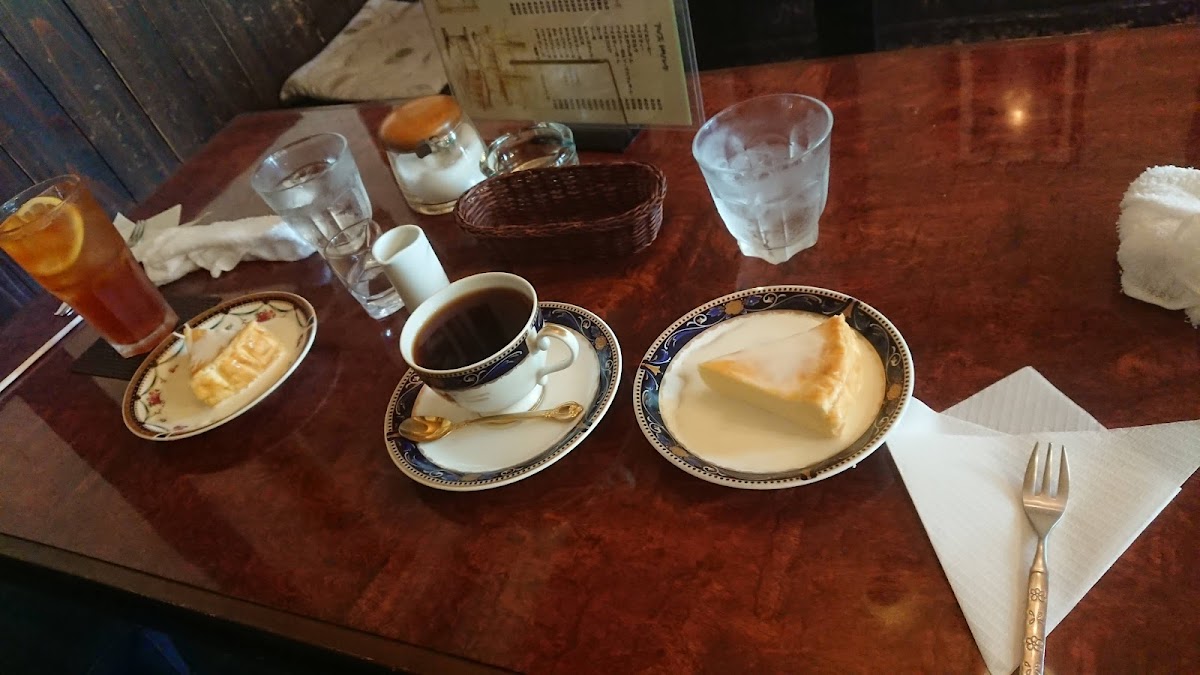 Cafe Mori no Bench - 8