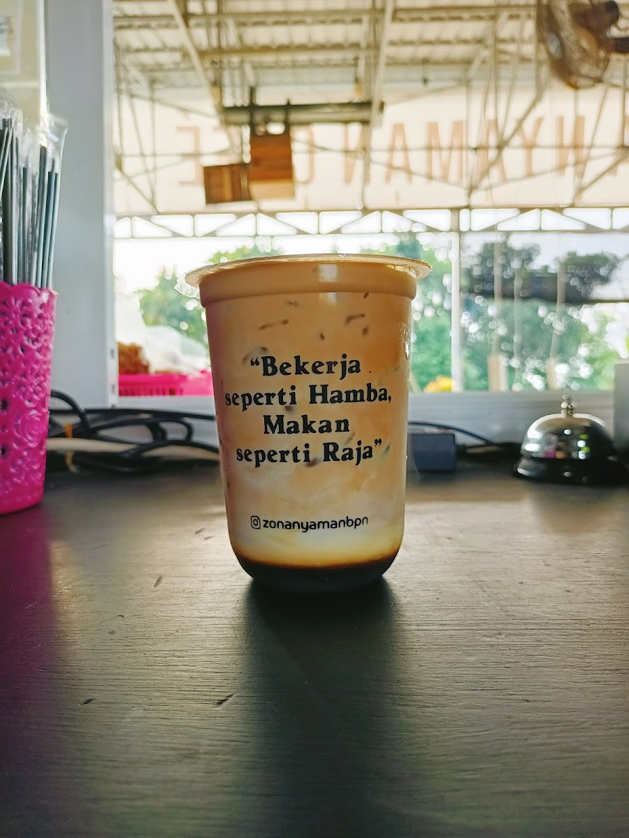 Zona Nyaman Cafe - 8