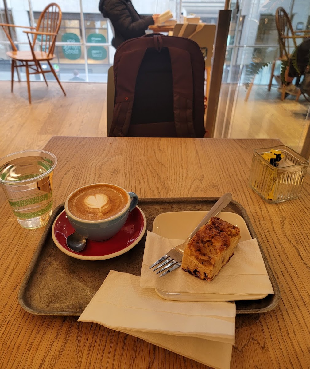Waterstones Jermyn Street Cafe - 10