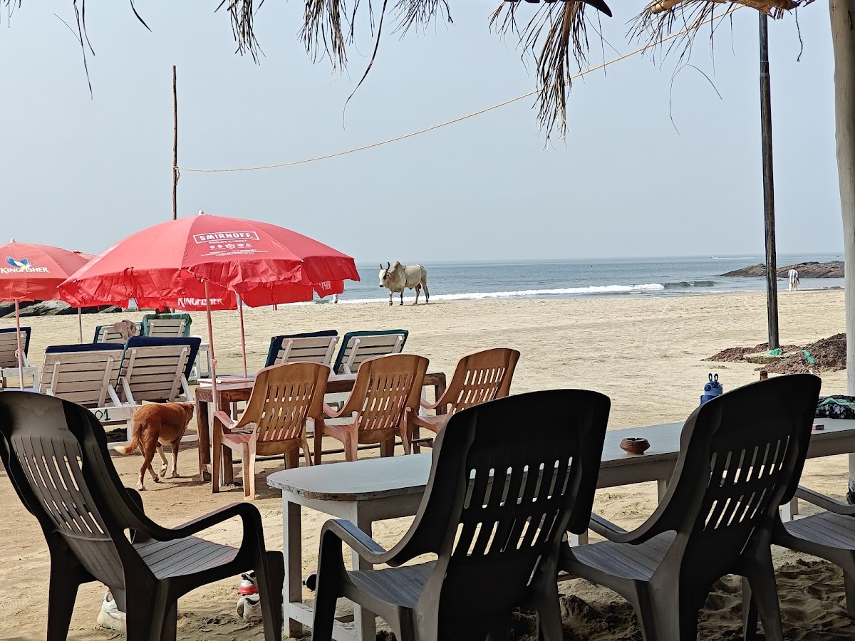 Om Cafe (Beach shack)