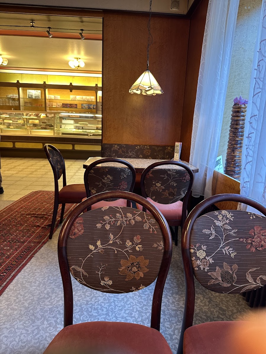Konditorei-Cafe Bonsch - 3