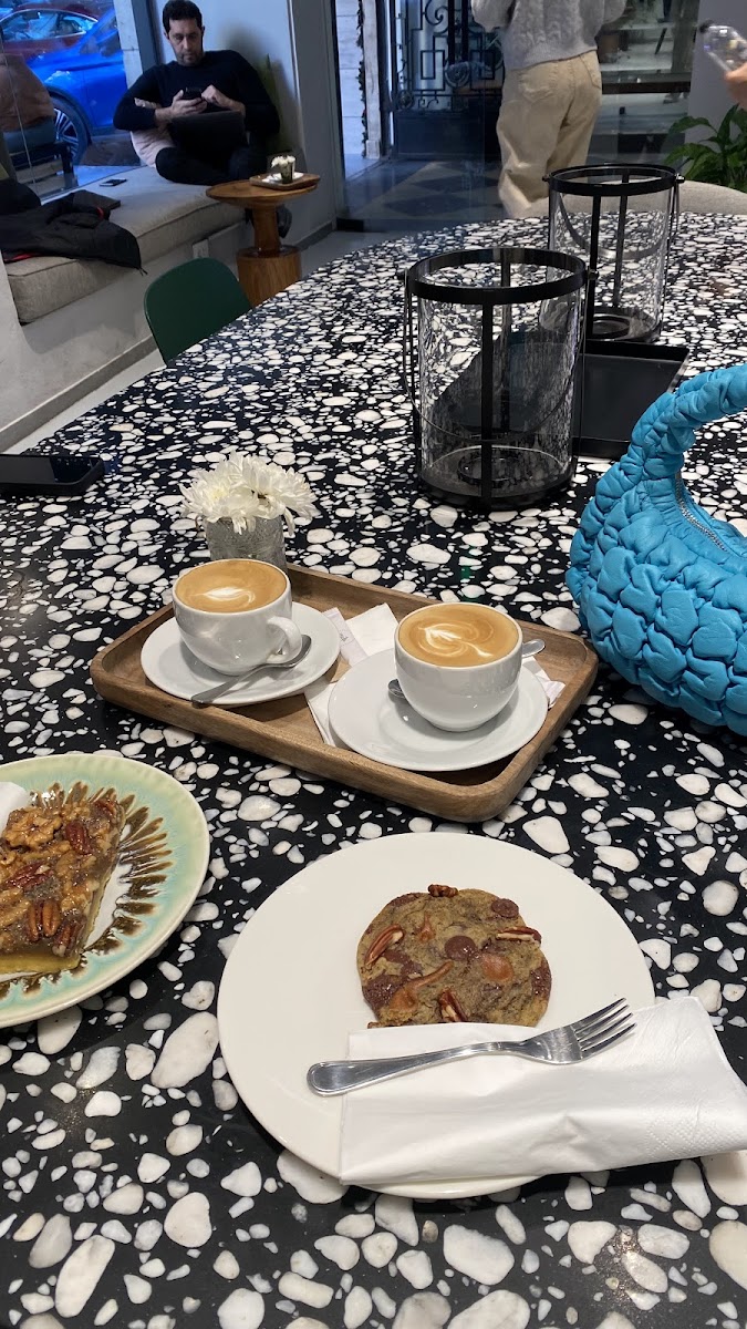 Cake Café - Mohamed Al Sagheer - Zamalek - 8