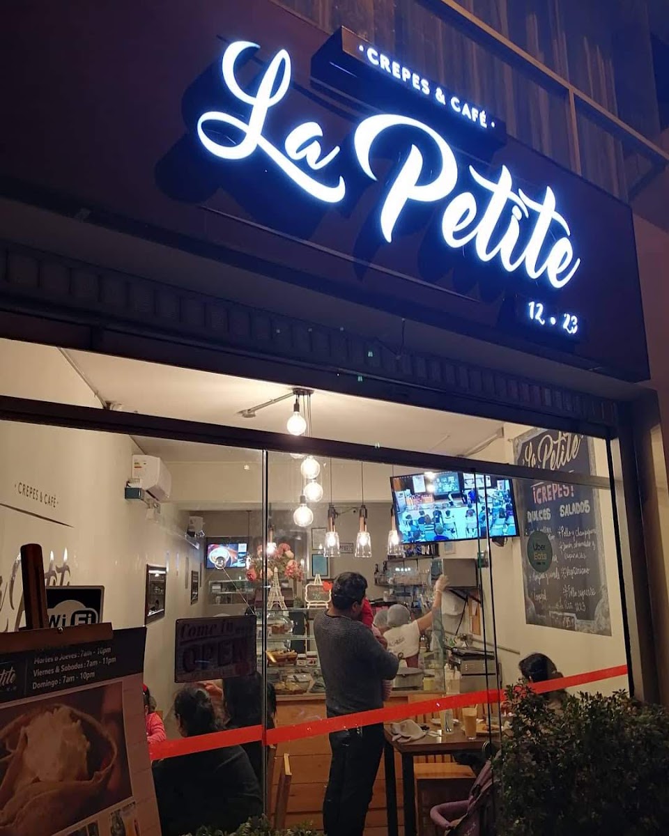 La Petite 1223