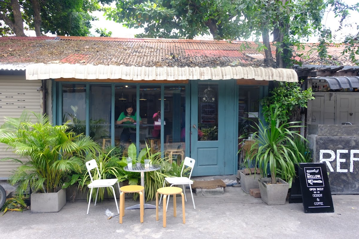 The mellow cafe