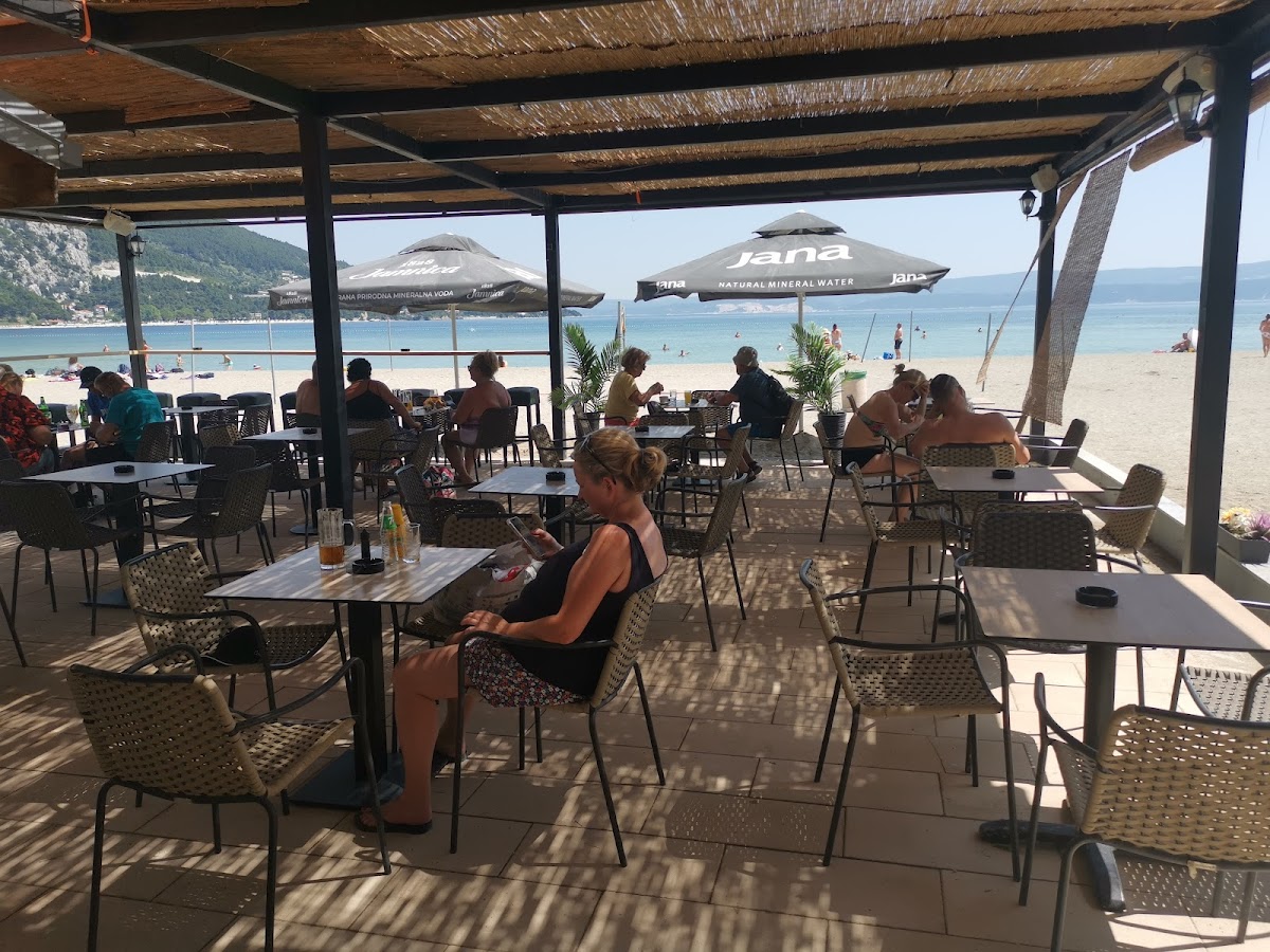 Macao Caffe & Cuisine