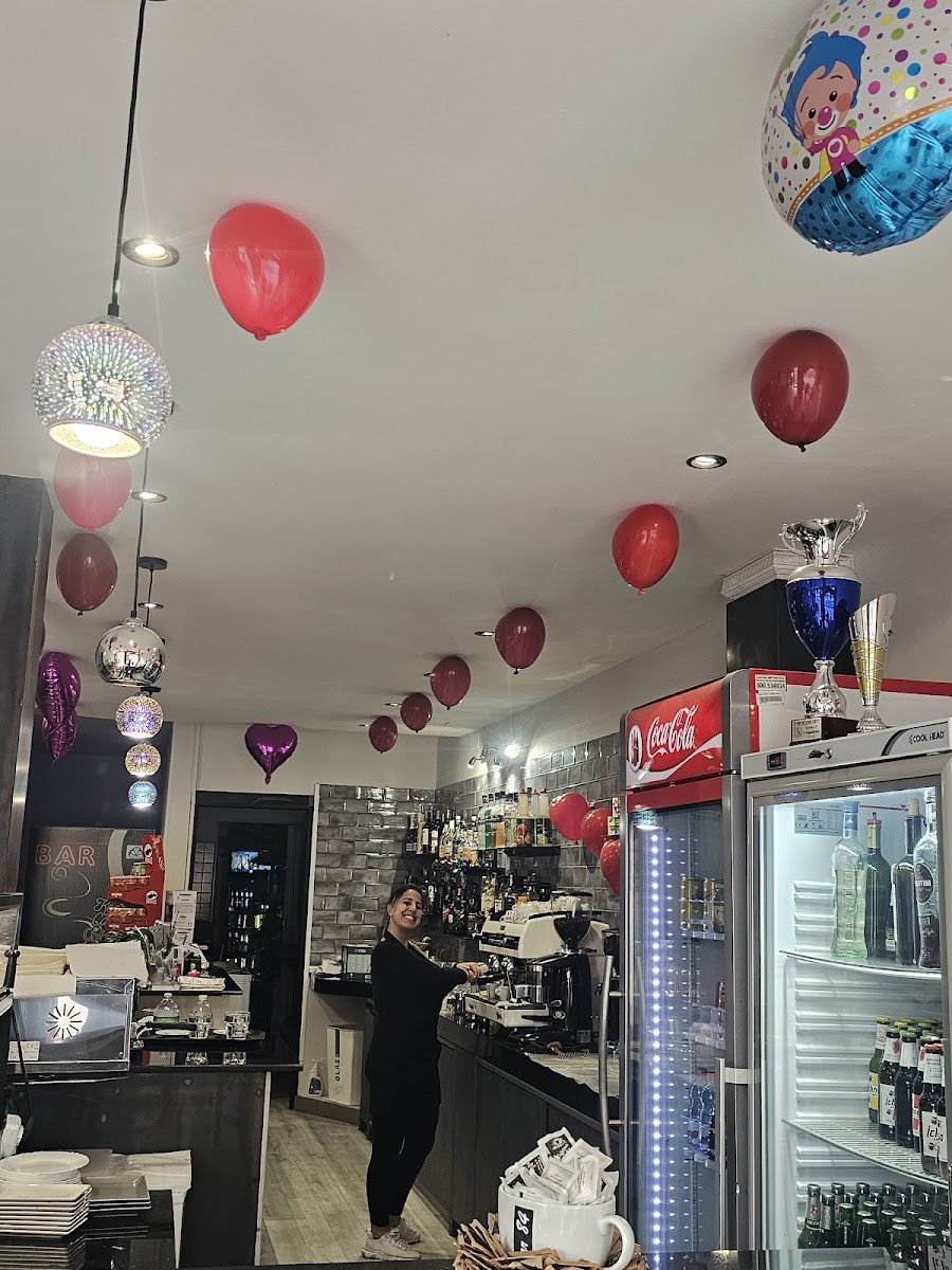 Caffe 84 - 3