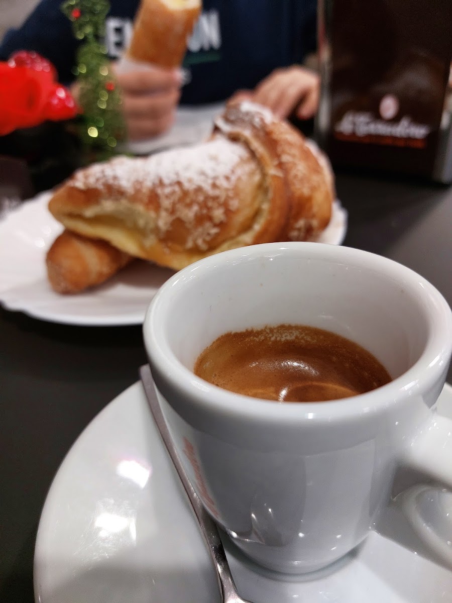 Caffe 84 - 7