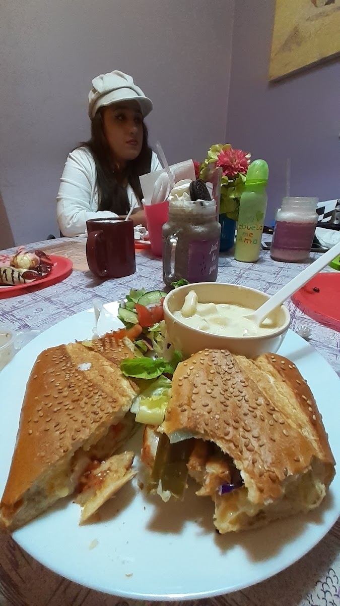 Crepas & Coffee - 5