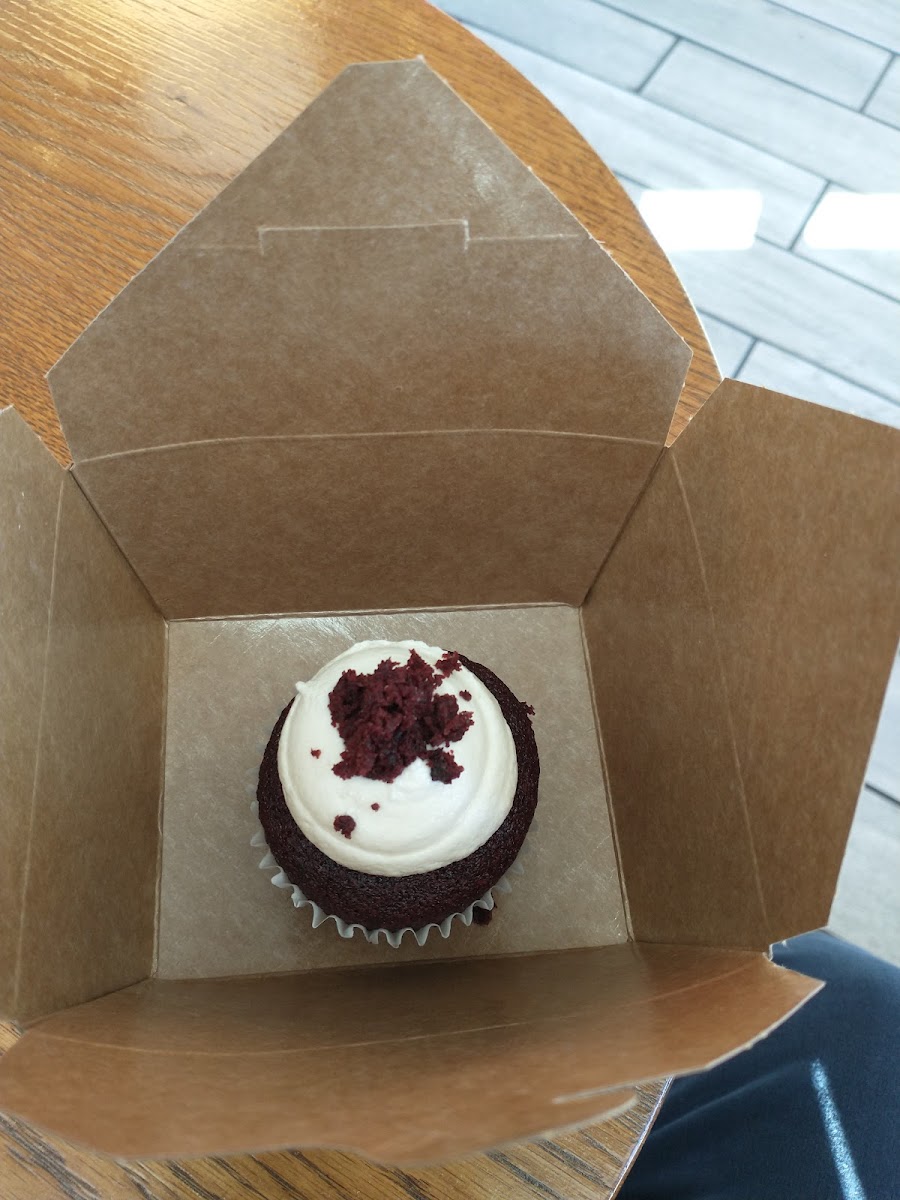 Sweet Trail Vegan Cafe - 10