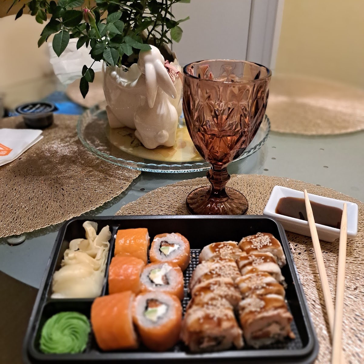 Restoran Mnogo Lososya V G. Korolev