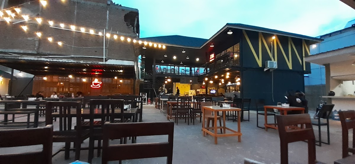 ZONA COFFEE & CAR WASH