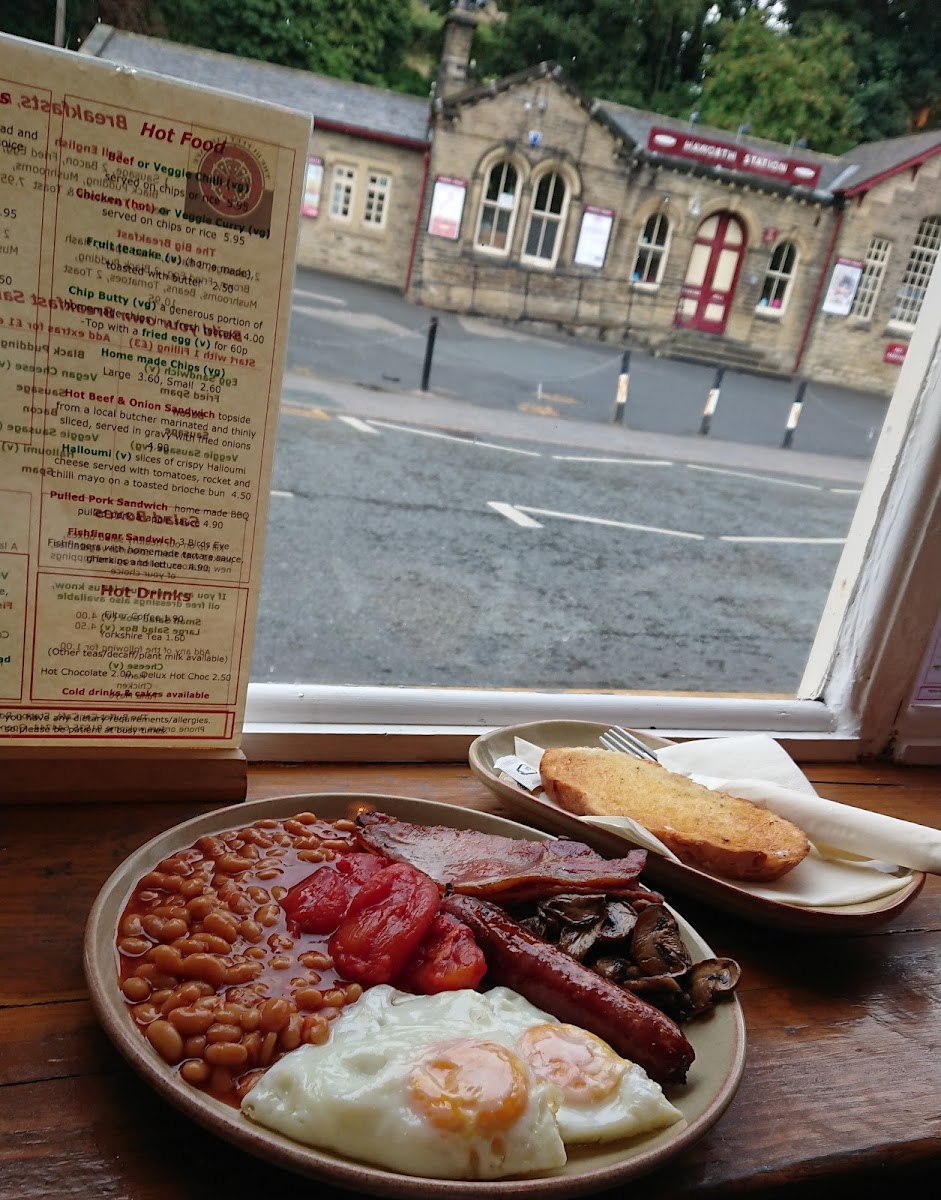 The Buffet Car Cafe - 1