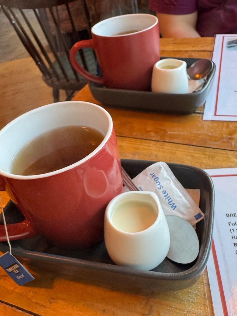 The Buffet Car Cafe - 2